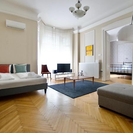 Standard Apartment By Hi5 - Kecskemeti Street Suite Budapest Esterno foto