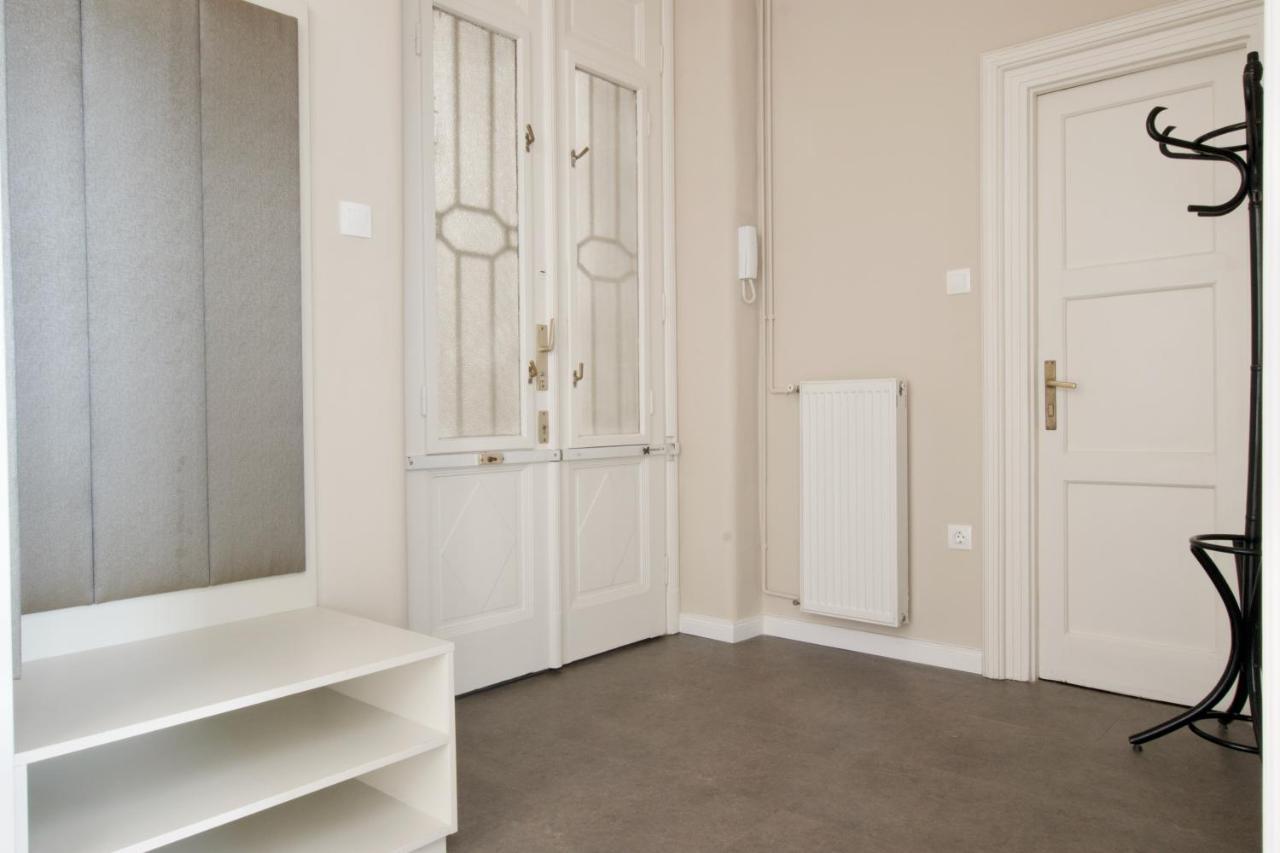 Standard Apartment By Hi5 - Kecskemeti Street Suite Budapest Esterno foto