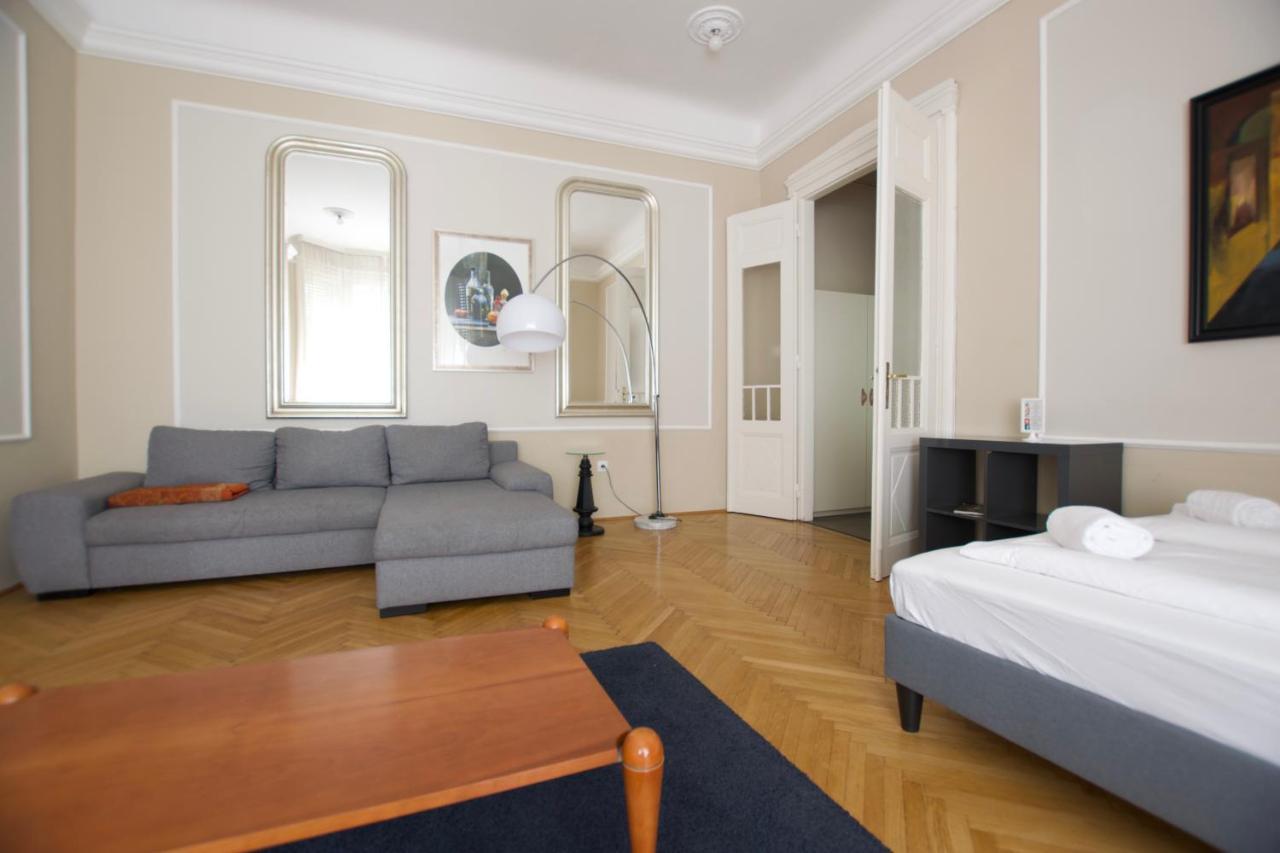 Standard Apartment By Hi5 - Kecskemeti Street Suite Budapest Esterno foto